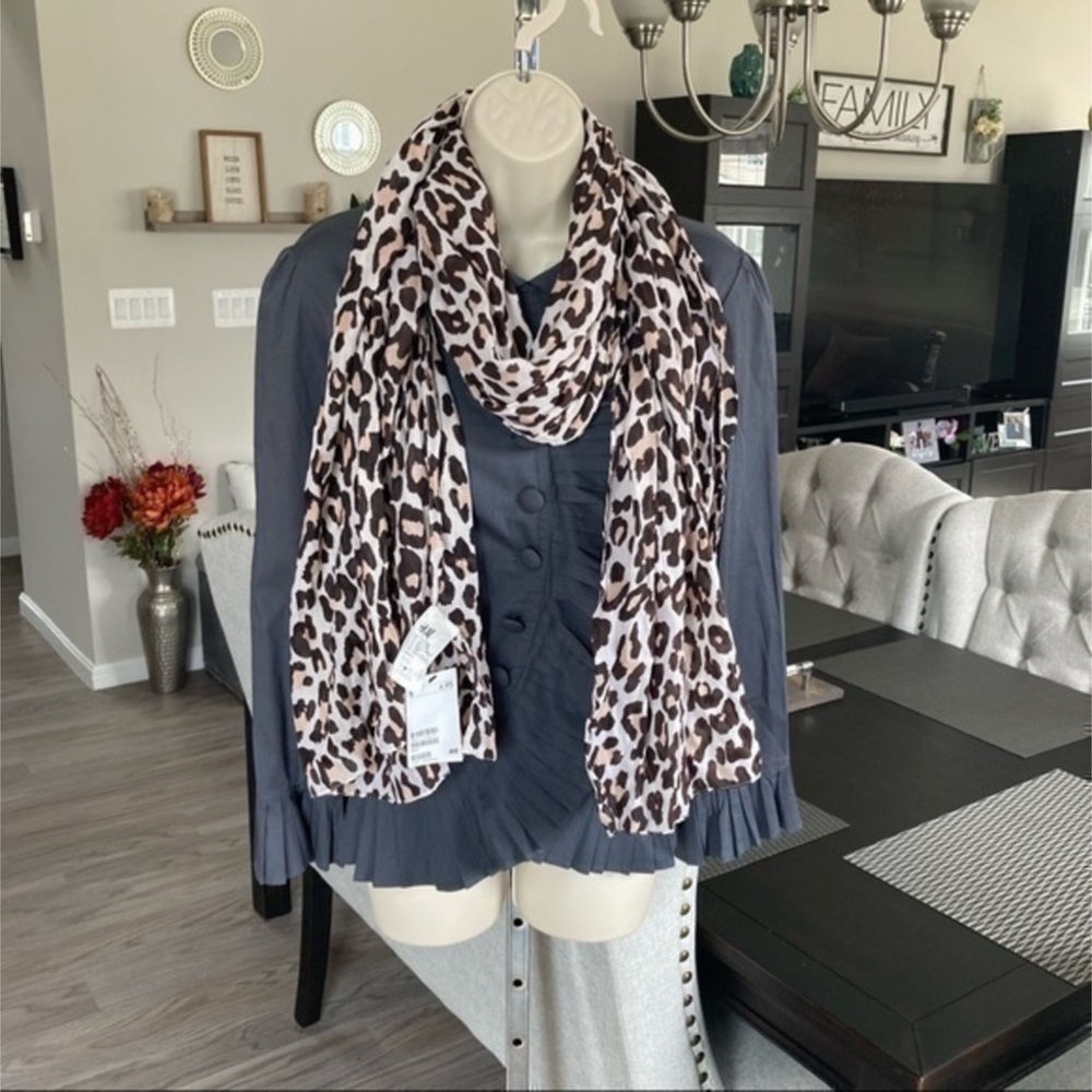 ✨ NEW Leopard Print Lightweight Scarf - Brown/Cream - Picture 3 of 8